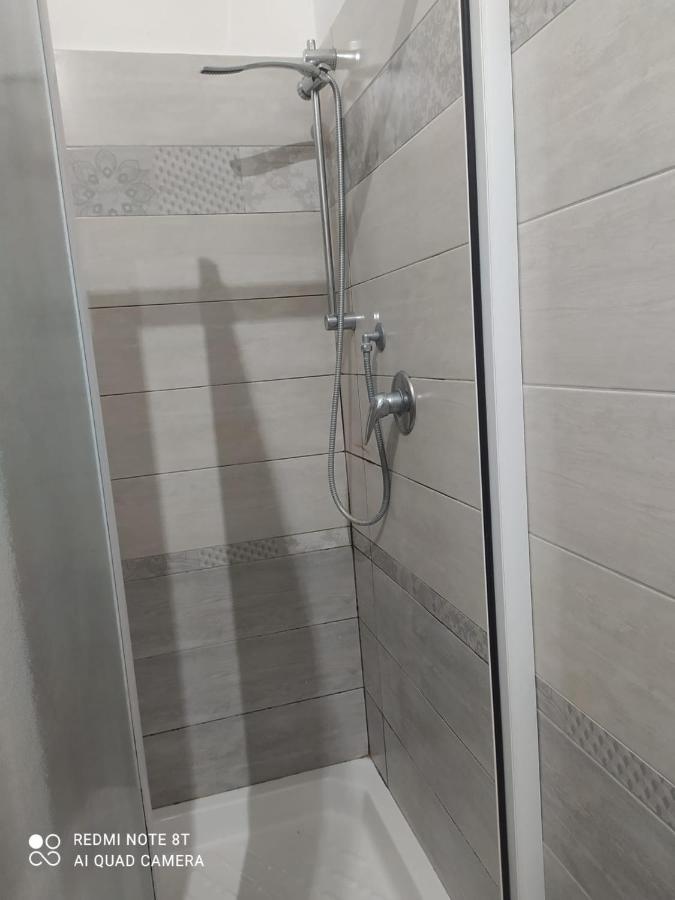 Casa Vacanza Indaco Fiumicino Buitenkant foto
